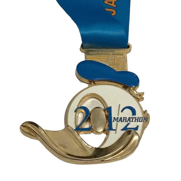 Run Disney Walt Disney World Half Marathon medal from 2012 - Picture 4 of 5